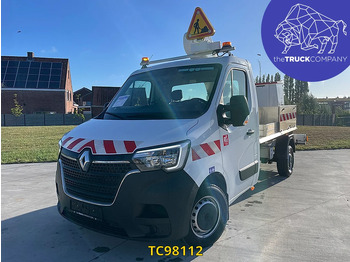 Kisteherautó RENAULT Master