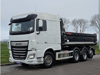 Billenőplatós teherautó DAF XF 530 8X4 FAW STEEL TIPPER: 2 kép.