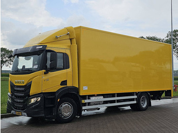 Dobozos felépítményű teherautó Iveco S-WAY AD190S33 2T TAILLIFT AIRCO: 2 kép.