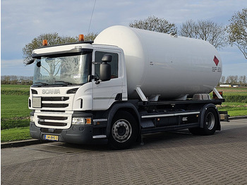 Tartályos teherautó Scania P320 19.5M3 LPG GAS 2002: 2 kép. Tartályos teherautó Scania P320 19.5M3 LPG GAS 2002: 2 kép.