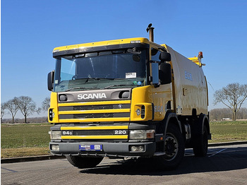 Utcaseprő gép SCANIA P94