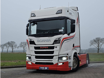 Nyergesvontató SCANIA R 450