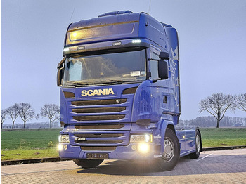 Nyergesvontató SCANIA R 490