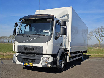 Dobozos felépítményű teherautó VOLVO FL 220