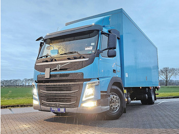 Dobozos felépítményű teherautó VOLVO FM 370