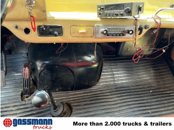 Tűzoltóautó Ford FK 2500 4x2 LF8 Feuerwehr: 4 kép. Tűzoltóautó Ford FK 2500 4x2 LF8 Feuerwehr: 4 kép.