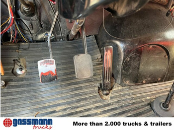 Tűzoltóautó Ford FK 2500 4x2 LF8 Feuerwehr: 5 kép. Tűzoltóautó Ford FK 2500 4x2 LF8 Feuerwehr: 5 kép.