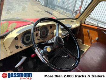 Tűzoltóautó Ford FK 2500 4x2 LF8 Feuerwehr: 2 kép. Tűzoltóautó Ford FK 2500 4x2 LF8 Feuerwehr: 2 kép.