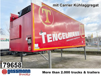 Cserefelépítményes teherautó