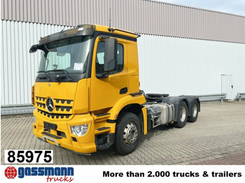 Nyergesvontató MERCEDES-BENZ Arocs 2640