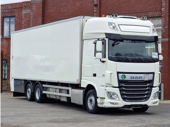 Állatszállító teherautó DAF XF 440