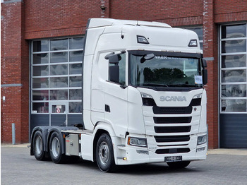 Nyergesvontató SCANIA S 540