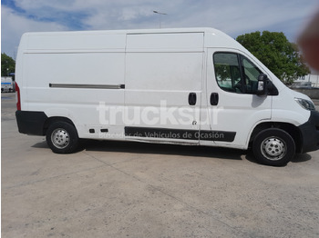 Dobozos kisteherautó CITROEN 120.35 L3H2 12M3: 4 kép.