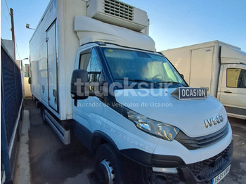 Dobozos felépítményű teherautó IVECO Daily