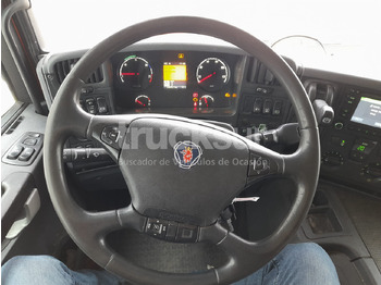Dobozos felépítményű teherautó SCANIA P280: 5 kép.