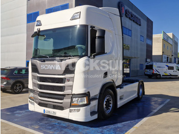 Nyergesvontató SCANIA R 450
