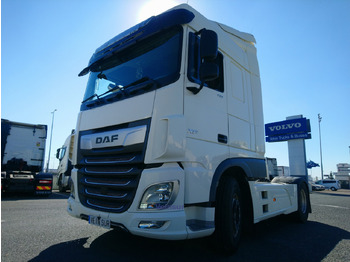Nyergesvontató DAF XF 95 530