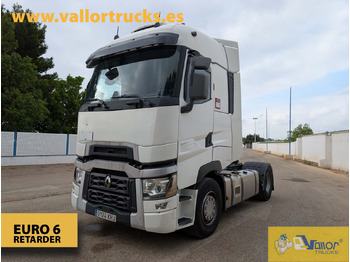 Nyergesvontató RENAULT T 520