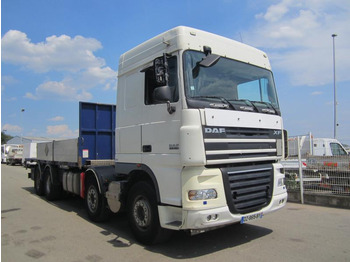 Platós teherautó DAF XF105 460: 2 kép.