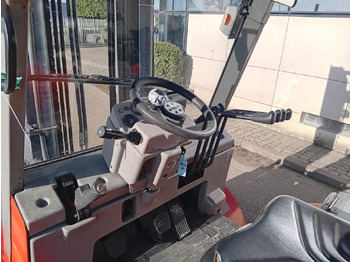 Dízel targonca OMG 30D: 4 kép.
