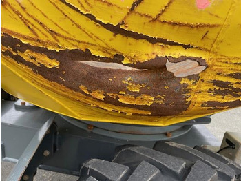 Csuklós dömper Wacker Neuson 4001: 3 kép. Csuklós dömper Wacker Neuson 4001: 3 kép.