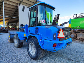 Gumikerekes homlokrakodó VOLVO L35G