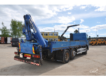 Platós teherautó Volvo FM7: 5 kép.