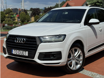 Terepjáró/ SUV Audi Q7: 5 kép.