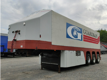 Félpótkocsi Faymonville Do Przewozu Szkła , Płyt Betonowych: 2 kép. Félpótkocsi Faymonville Do Przewozu Szkła , Płyt Betonowych: 2 kép.