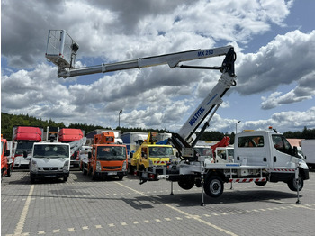 Emelőkosaras teherautó Iveco Daily 35S14: 2 kép.