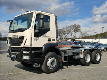 Nyergesvontató IVECO