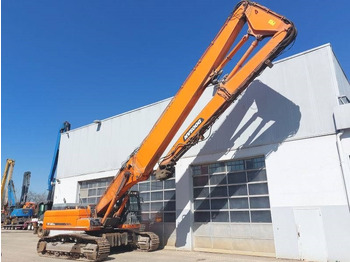 Bontó kotrógép Doosan DX 420 LC: 4 kép. Bontó kotrógép Doosan DX 420 LC: 4 kép.