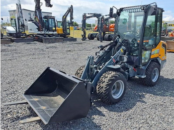 Mini homlokrakodó Giant G 2700 E X-Tra Elektro / electric: 2 kép. Mini homlokrakodó Giant G 2700 E X-Tra Elektro / electric: 2 kép.