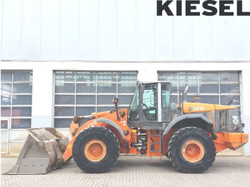 Gumikerekes homlokrakodó HITACHI ZW310