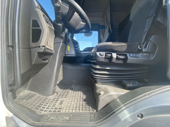 Ponyvás teherautó MAN TGL 12.250 4x2 BL: 5 kép. Ponyvás teherautó MAN TGL 12.250 4x2 BL: 5 kép.