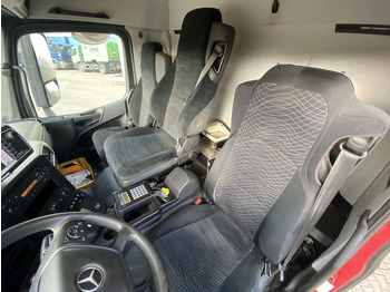 Szemetesautó Mercedes-Benz 2533 L 6x2: 5 kép.