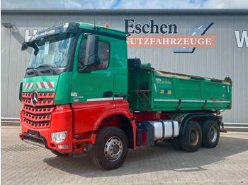 Billenőplatós teherautó MERCEDES-BENZ Arocs 2652