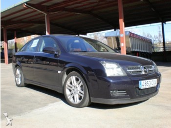 Autó Opel Vectra: 1 kép.