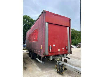 Ponyvás pótkocsi SAMRO