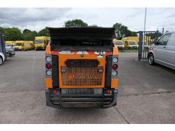 Utcaseprő gép CN200 Sweeper: 5 kép.