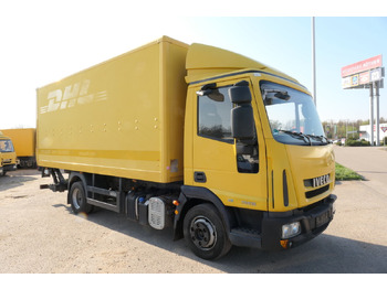 Dobozos kisteherautó IVECO