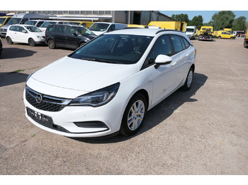 Autó OPEL