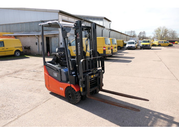 Elektromos targonca TOYOTA 7FBEST 15 Elektro 3-Rad: 5 kép. Elektromos targonca TOYOTA 7FBEST 15 Elektro 3-Rad: 5 kép.