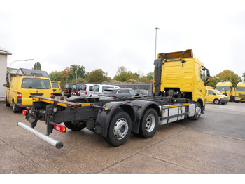 Cserefelépítményes teherautó VOLVO FH 26.420 6x2 BDF: 4 kép.