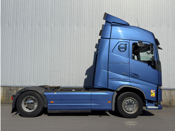 Nyergesvontató Volvo FH 500: 4 kép.