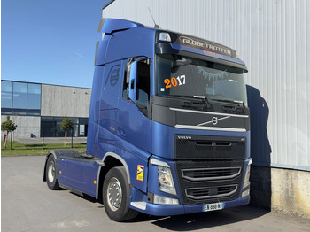 Nyergesvontató Volvo FH 500: 2 kép.