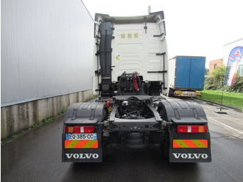 Nyergesvontató Volvo FH 500: 5 kép.