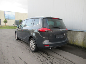Autó Opel Zafira Touren: 5 kép.