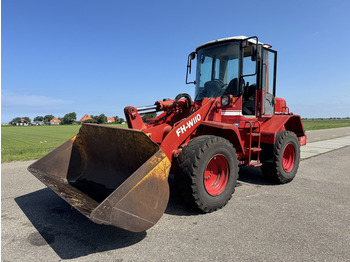 Gumikerekes homlokrakodó FIAT-HITACHI