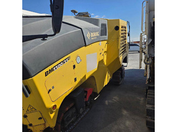 Aszfaltmaró Bomag BM 1300/35: 3 kép.